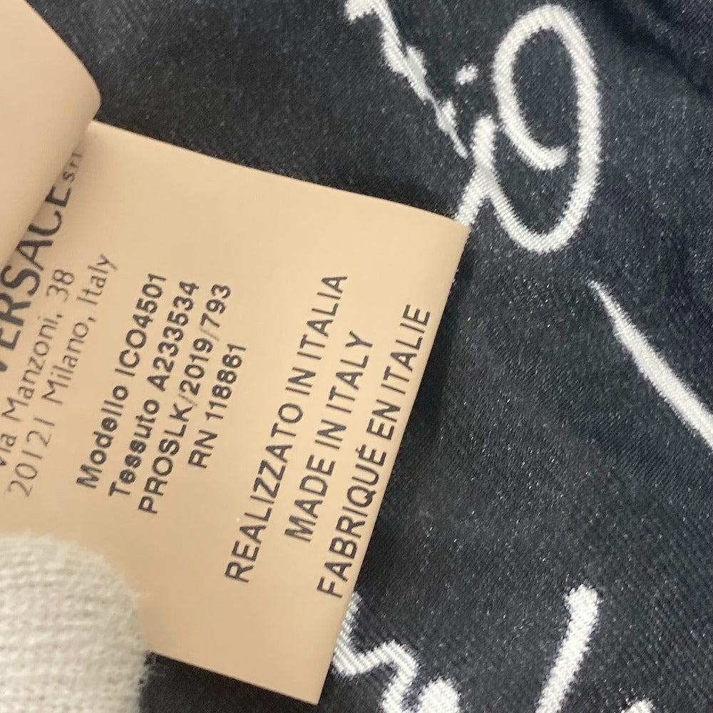 VERSACE ロゴ スカーフ付き バッグチャーム キーホルダー シルク レディース ブラック - brandshop-reference