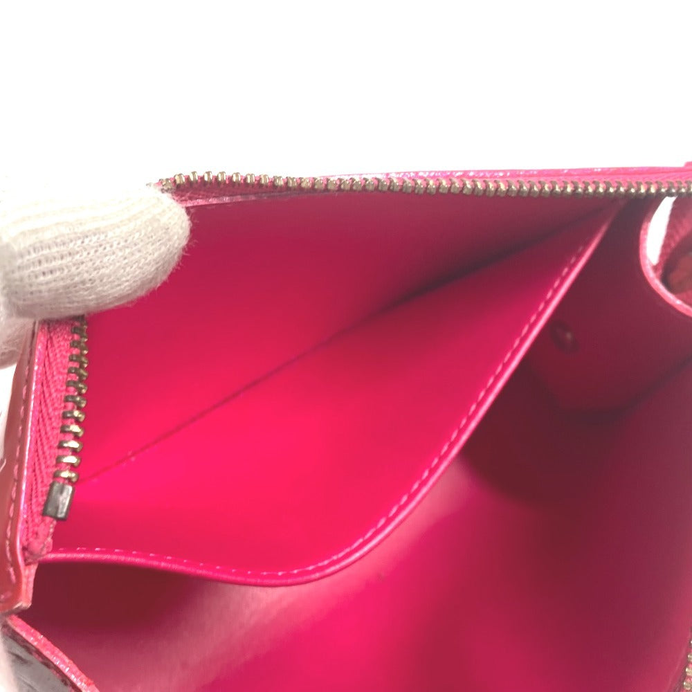 LOUIS VUITTON M93647 Monogram Vernis Truth Cosmetic Makeup Pouch, Monogram Vernis, Women's, Rose Pop Pink