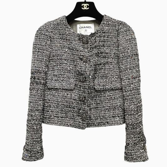 CHANEL P50738 Tweed Bijoux Flower Buttons Apparel, collarless, sequined outerwear Jacket tweed gray Used
