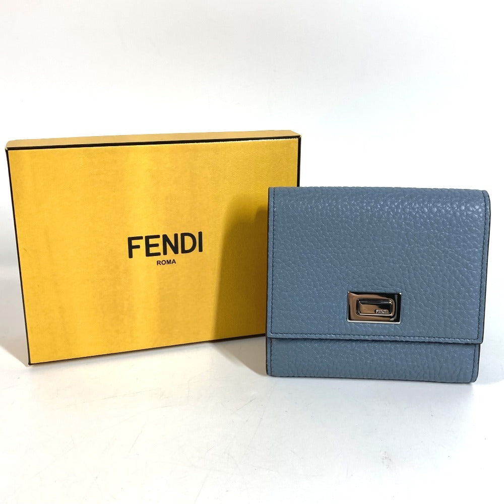 FENDI 8M0438 Peekaboo โลโก้ กระเป๋าสตางค์ใบสั้น กระเป๋าสตางค์พับสองทบ หนัง ยูนิเซ็กส์ สีฟ้า