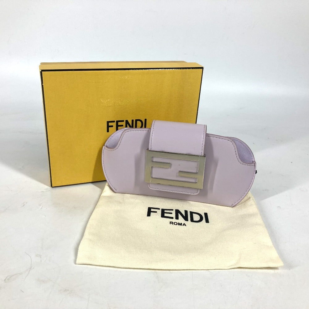FENDI 7AS069 アイウェア 眼鏡 サングラスケース FFロゴ メガネケース チェーン付き ポーチ レザー レディース ライトパープル