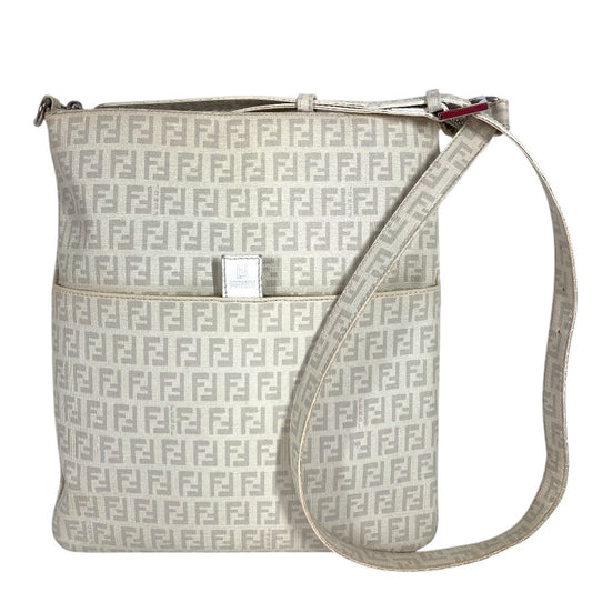 FENDI 8BT151 ズッキーノ ロゴ 斜め掛け ポシェット カバン ショルダーバッグ PVC/レザー ユニセックス ホワイト