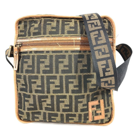FENDI ズッカ ロゴ カバン 斜め掛け ポシェット ショルダーバッグ ナイロンキャンバス/レザー ユニセックス ブラウン