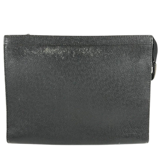 LOUIS VUITTON M30547 Taiga Pochette Voyage Cluch Bag Bag Pouch Clutch bag Taiga Leather Ardoise Black Used
