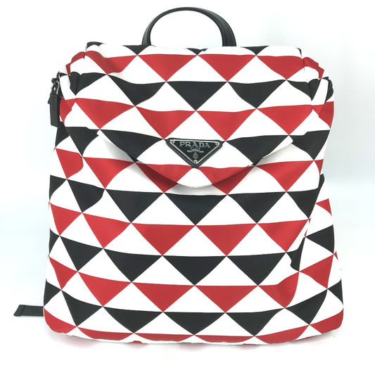 PRADA トライアングルロゴ 三角ロゴ プレート シニョ―プリント バックパック カバン リュックサック ナイロン メンズ レッド