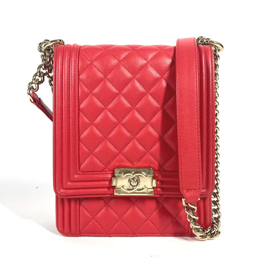 CHANEL CC โคโค่มาร์ค ควิลท์ มาตราแซ่ แนวตั้ง บอยชาเนล กระเป๋าสะพายข้าง พลอเช็ตต์ กระเป๋าสะพายโซ่ หนัง ผู้หญิง สีแดง