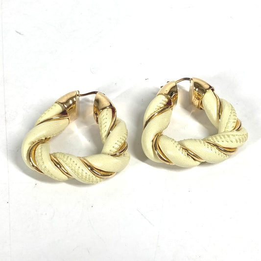 BOTTEGA VENETA ツイスト トライアングル フープピアス アクセサリー ピアス レザー レディース ライトイエロー系