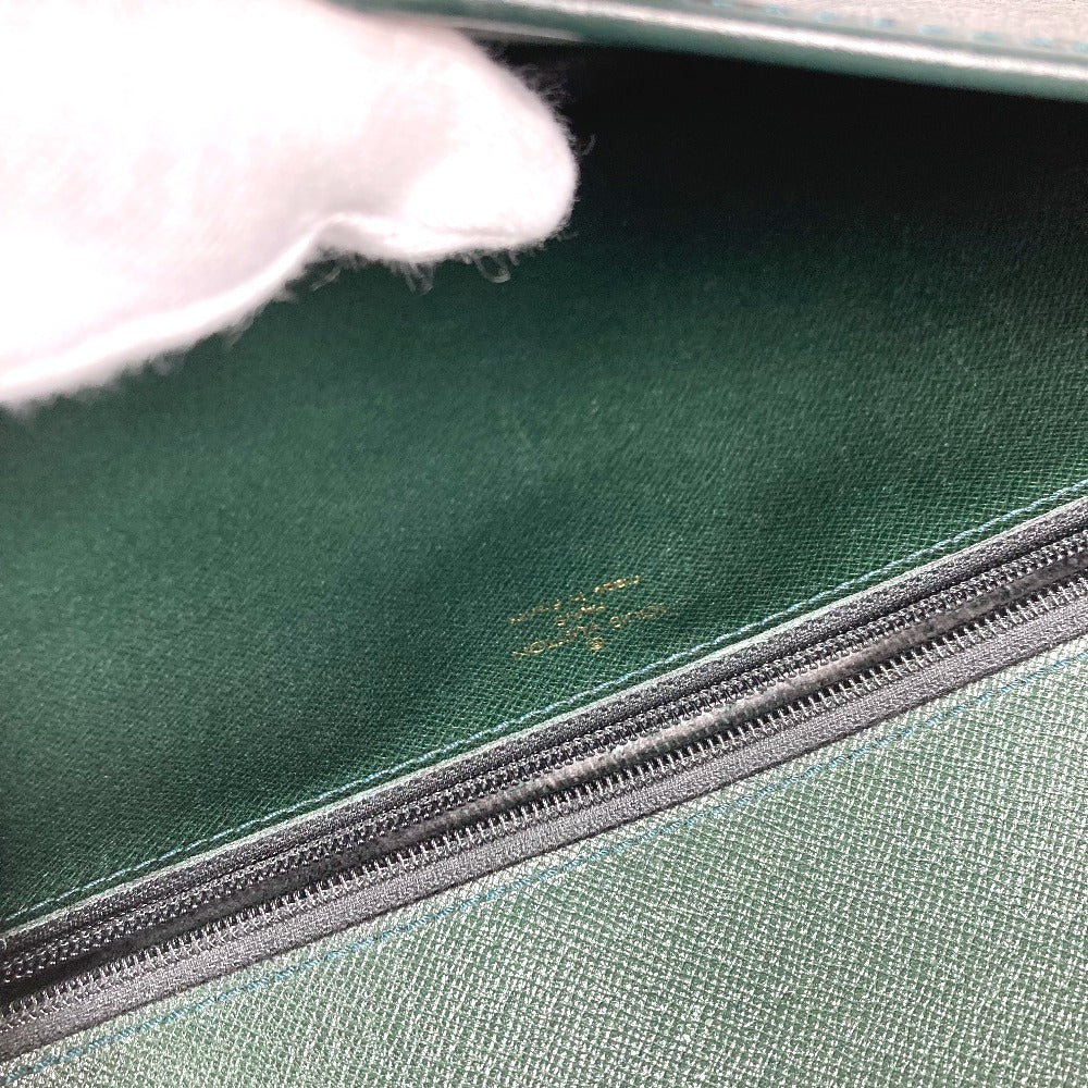 LOUIS VUITTON M30204 タイガ ボルガ カバン セカンドバッグ ポーチ フラップ クラッチバッグ タイガレザー ユニセックス エピセア グリーン