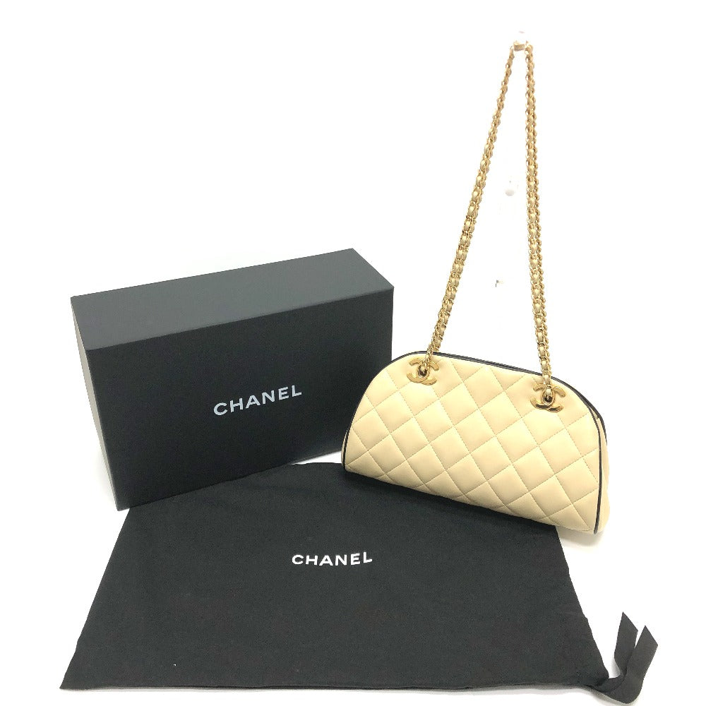 CHANEL AP5254 Spring/Summer 2026 Chain Clutch Chain Handbag, Shoulder Bag, Crossbody Bag Shoulder Bag Lambskin Leather Beige/Black Used