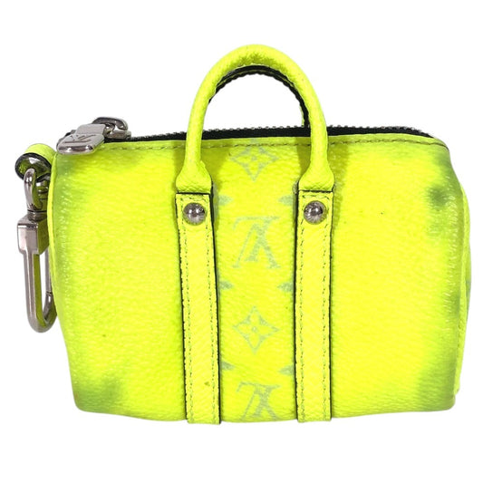 LOUIS VUITTON M01048 Taiga Rama Porte-Clés Mini Keepall Bag Charm, Bag-Shaped Boston Bag Keychain, Taiga Leather, Unisex, Yellow