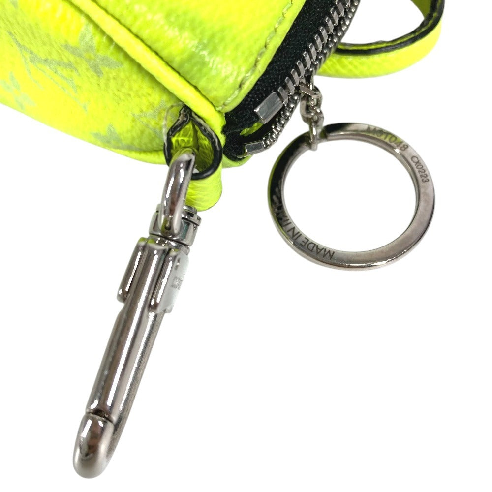 LOUIS VUITTON M01048 Taiga Rama Porte-Clés Mini Keepall Bag Charm, Bag-Shaped Boston Bag Keychain, Taiga Leather, Unisex, Yellow