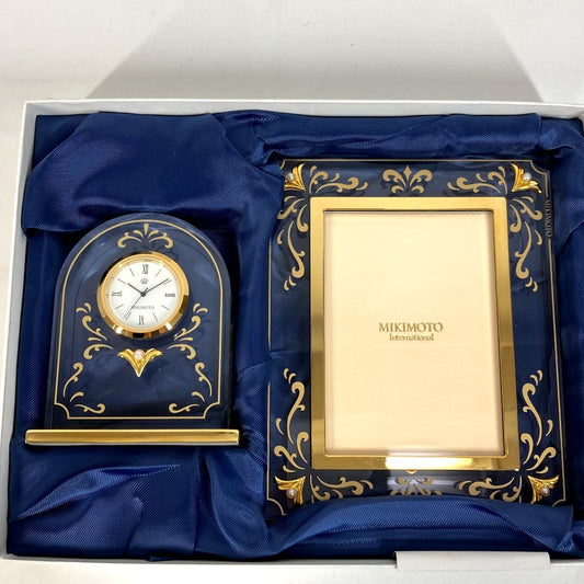 MIKIMOTO Set of 2 Photo Frames and Watches Table clock & photo frame set Pearl Table clock Glass clear/Gold Used