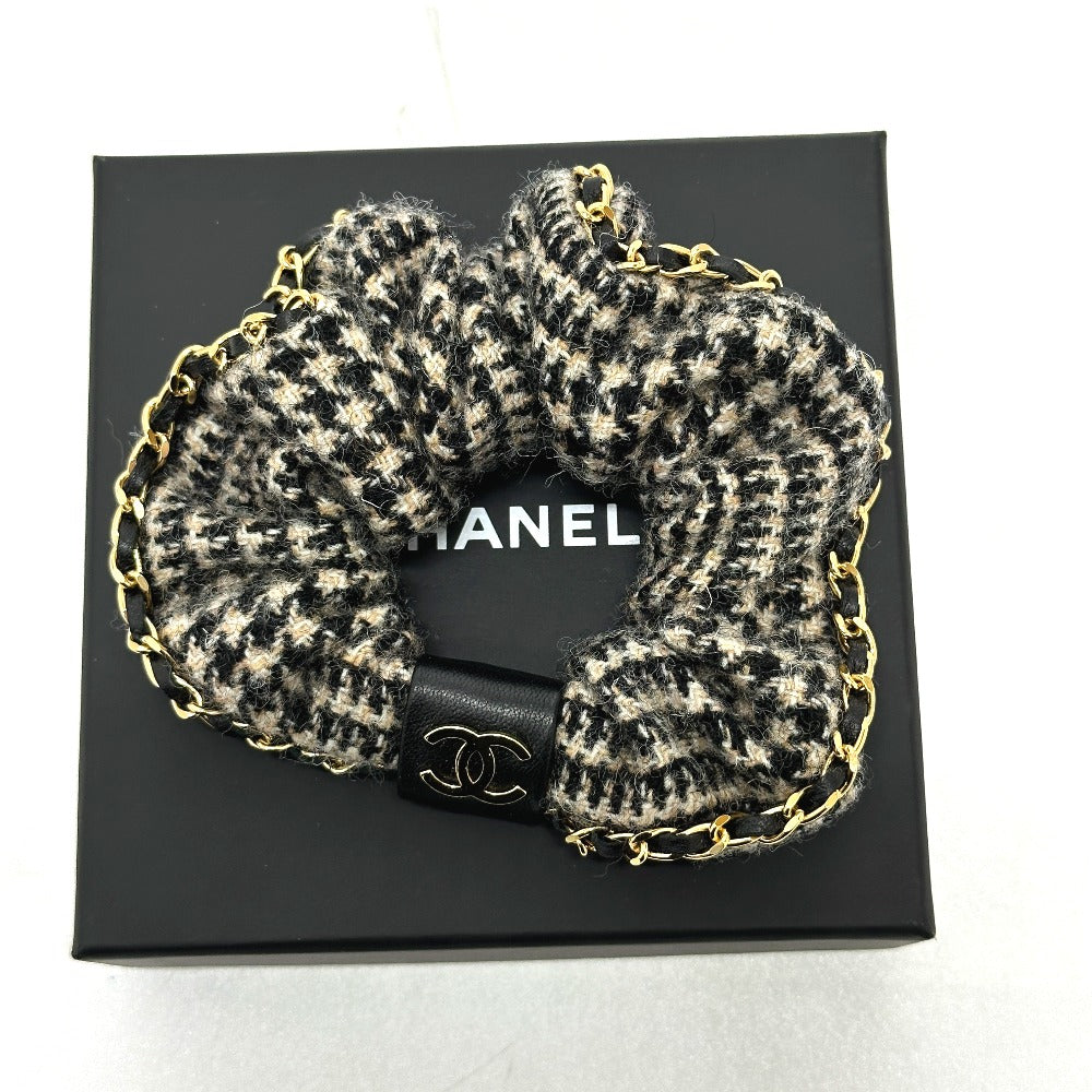 CHANEL ココマーク 千鳥格子 ヘアアクセサリー チェーン A22K ヘアゴム シュシュ コットン レディース ベージュ