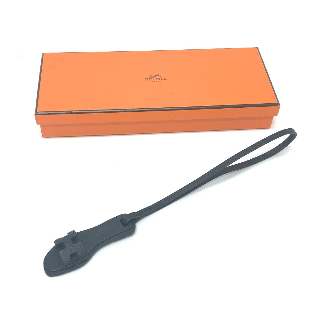 HERMES サンダル オランナノ ソーブラック カバン キーホルダー モノクローム バッグチャーム ヴォーエプソン レディース ブラック