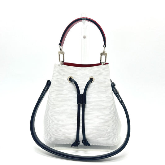 LOUIS VUITTON M55556 Neo Noe BB Blanc Optique Tricolor กระเป๋าทรงขนมจีบ กระเป๋าถือ กระเป๋าสะพายข้าง หนัง Epi สำหรับผู้หญิง สีขาว x ดำ x แดง