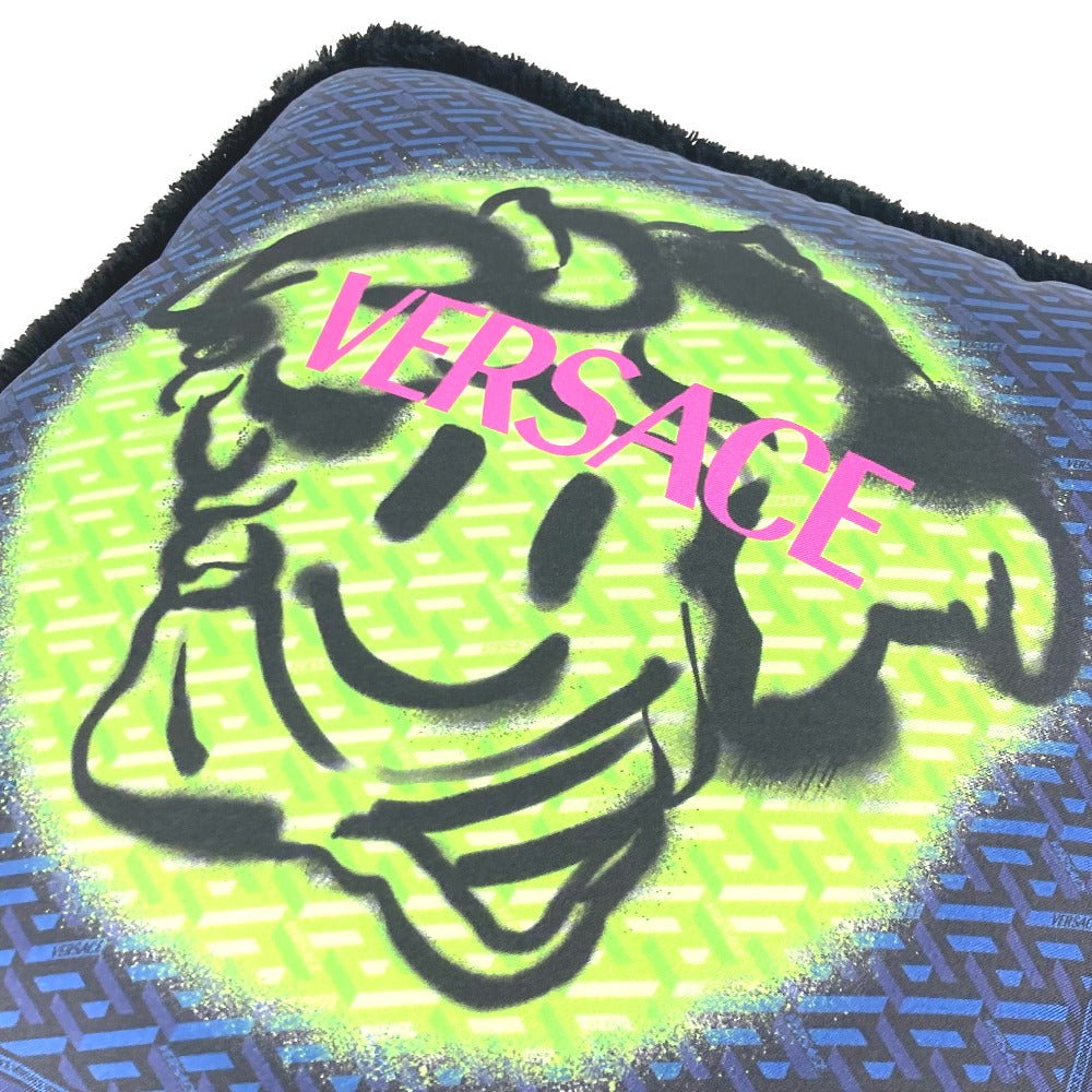VERSACE メデューサ ロゴ ピロー 枕 インテリア クッション シルク ユニセックス ブルー - brandshop-reference