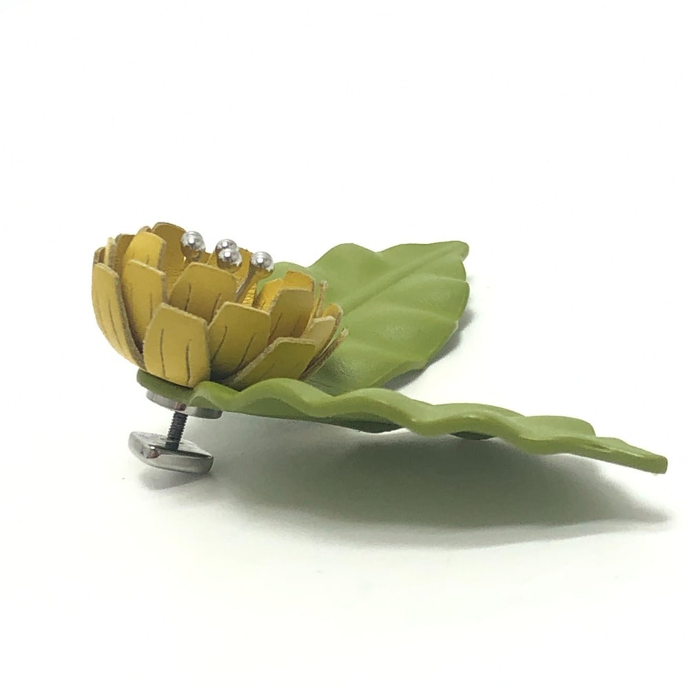LOEWE 2026 Spring/Summer Flower Pin Brooch Accessories fashion accessories Brooch Leather Green/yellow Used