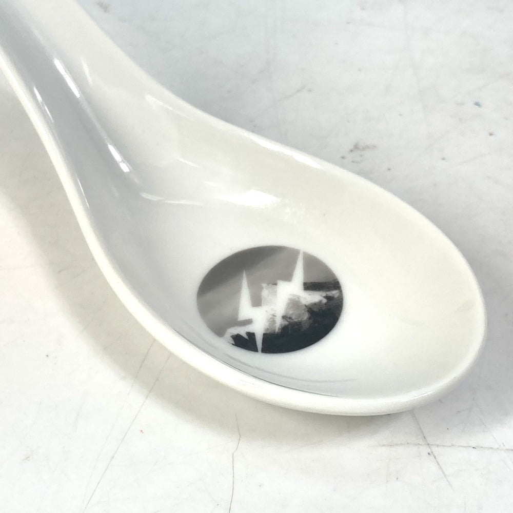 MONCLER x fragmentdesign collaboration ramen bowl and spoon set. This novelty item is not for sale and is perfect as a home décor item. Includes spoon, plate, and other tableware. Ceramic. Men's white.