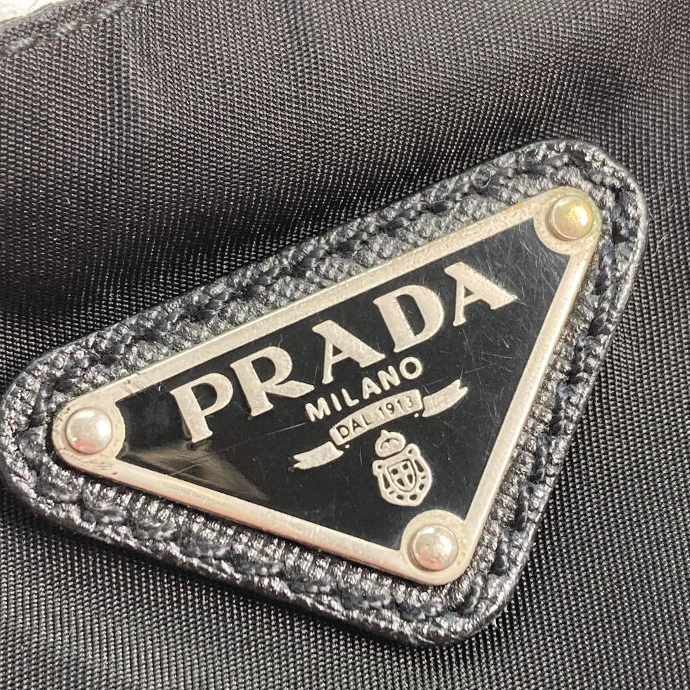 PRADA 斜め掛け ポシェット カバン トライアングルロゴ 三角ロゴ プレート フラット ショルダーバッグ ナイロン レディース ブラック