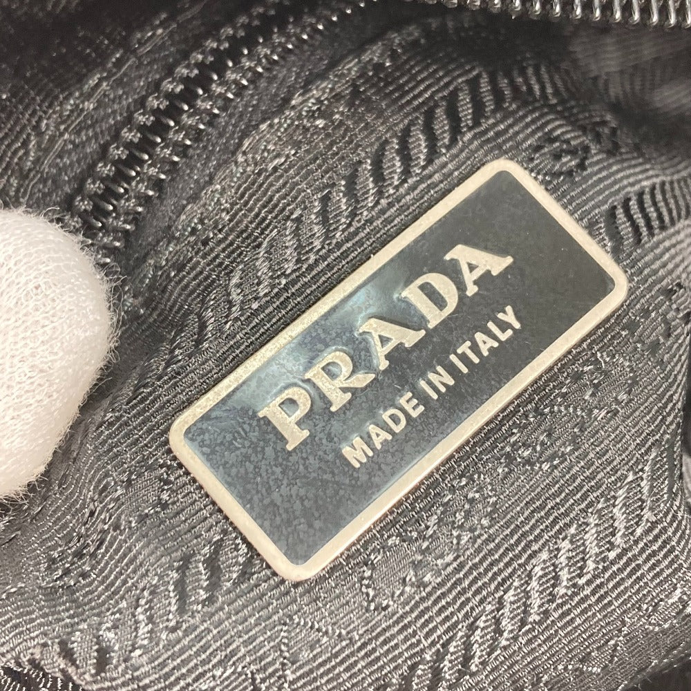 PRADA 斜め掛け ポシェット カバン トライアングルロゴ 三角ロゴ プレート フラット ショルダーバッグ ナイロン レディース ブラック