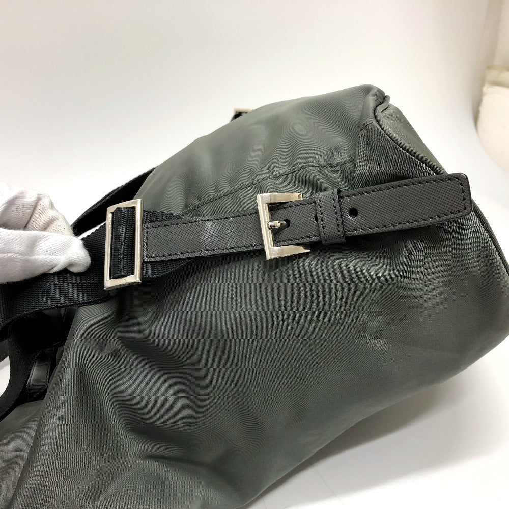 PRADA BZ0032 トライアングルロゴ バックパック カバン リュックサック レザー レディース グレー