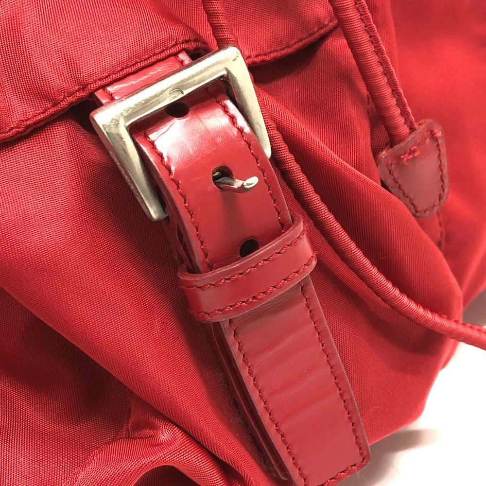 PRADA バックパック ロゴプレート 三角 トライアングルロゴ Wポケット カバン リュックサック ナイロン レディース レッド