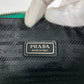 PRADA 2NE054 エンボスロゴ トライアングルロゴ 三角ロゴ プレート ストラップ付 カバン ポーチ クラッチバッグ サフィアーノレザー メンズ グリーン