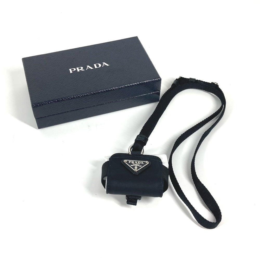 PRADA ストラップ付 トライアングルロゴ 三角ロゴ プレート airpodsケース エアポッズケース イヤフォンケース ナイロン ユニセックス ブラック