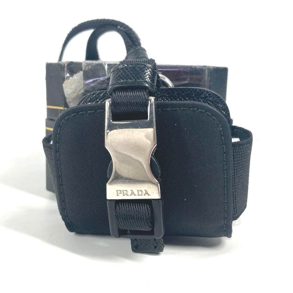 PRADA ストラップ付 トライアングルロゴ 三角ロゴ プレート airpodsケース エアポッズケース イヤフォンケース ナイロン ユニセックス ブラック