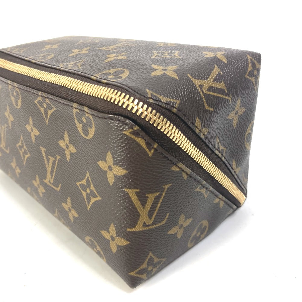 LOUIS VUITTON M47925 6-Piece Monogram Shoe Maintenance Set (5 Brushes, 1 Spray, and Pouch) in Brown Monogram Canvas for Men
