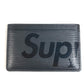 LOUIS VUITTON M67753 Epi Supreme Collaboration supreme Porte Cartes Simple ที่ใส่บัตรเครดิต ที่ใส่บัตรโดยสาร ที่ใส่บัตร หนัง Epi สำหรับผู้ชาย สีดำ