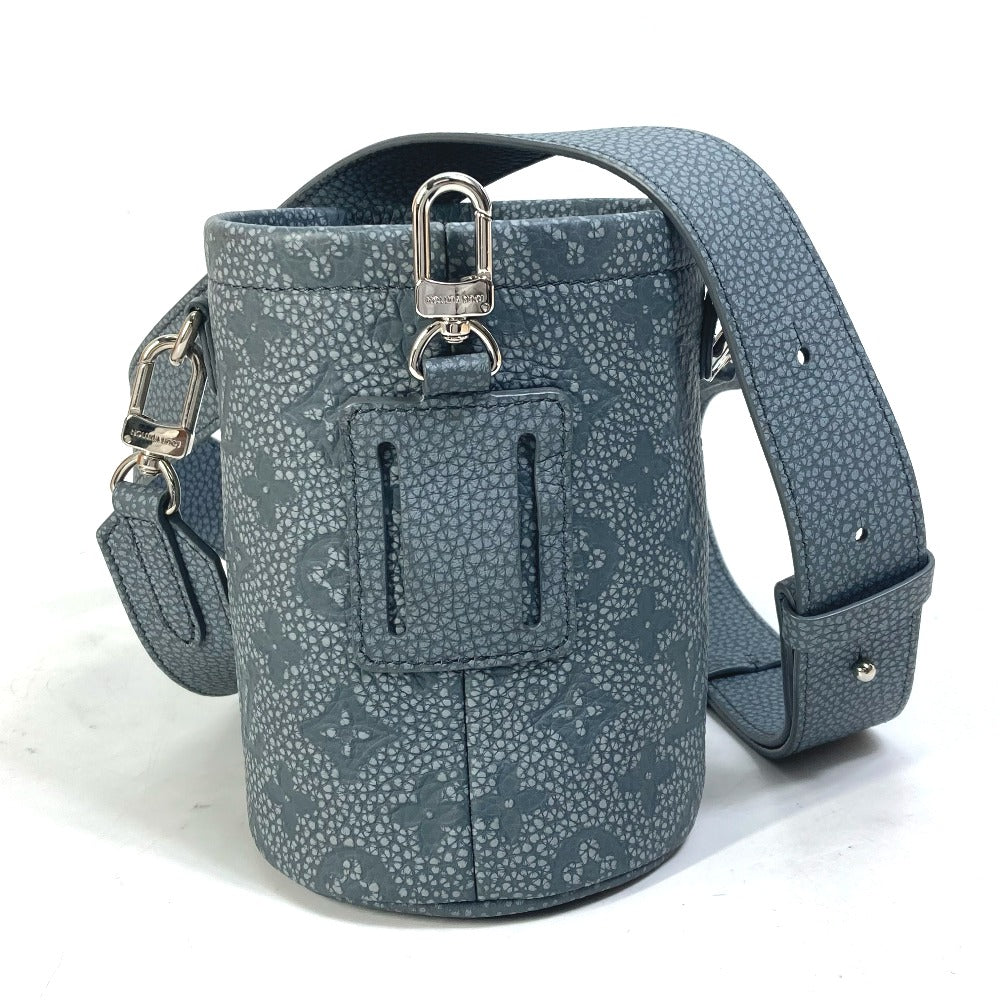 LOUIS VUITTON M81572 Taurillon Climbing Chalk Pouch Shoulder Bag in Taurillon Leather, Gray, Men's
