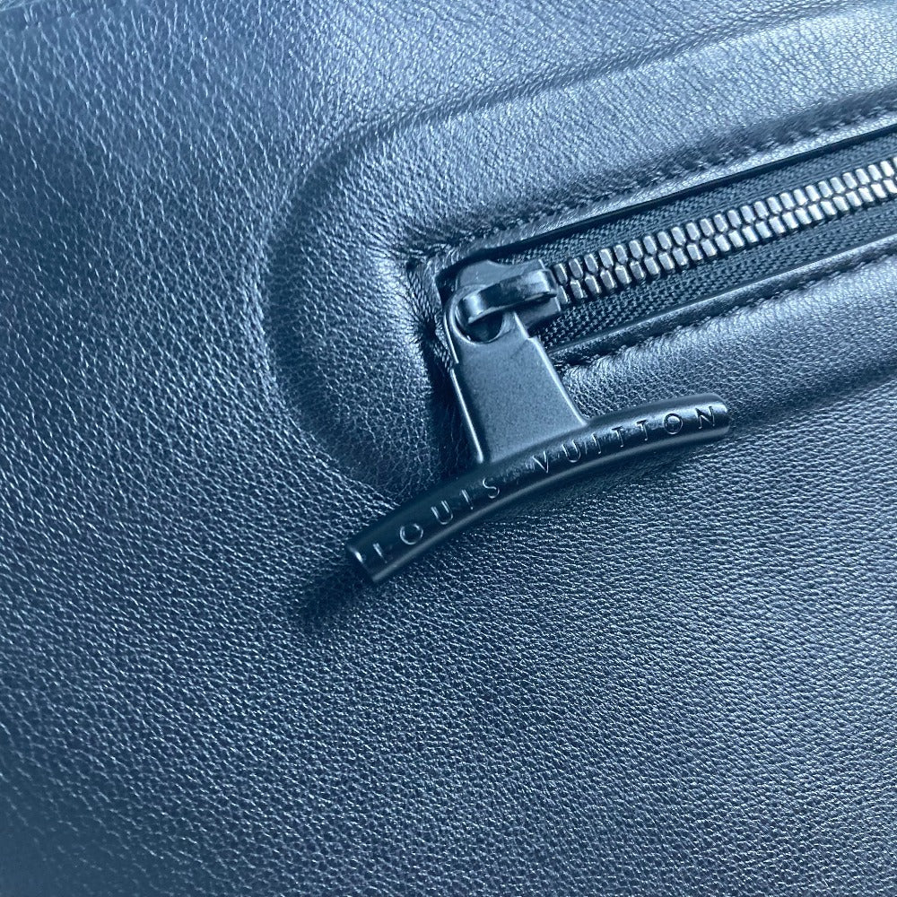LOUIS VUITTON M63268 ダークアンフィニティ ポシェット コスモス ポーチ カバン クラッチバッグ レザー ユニセックス ブラック