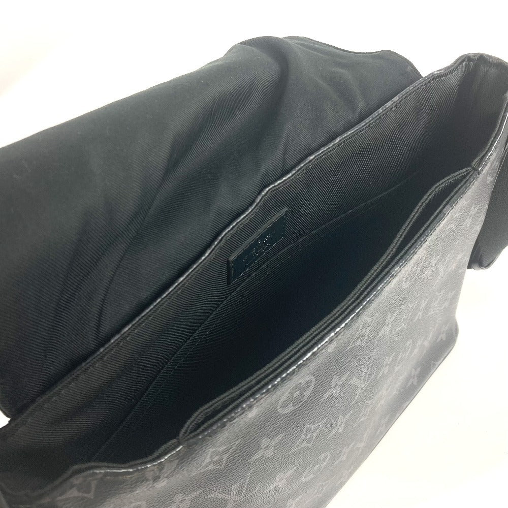 LOUIS VUITTON M45272 モノグラムエクリプス ディストリクトPM カバン フラップ 斜め掛け ショルダーバッグ モノグラムエクリプスキャンバス ユニセックス ブラック