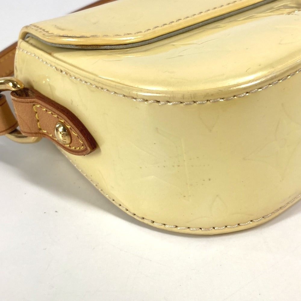 LOUIS VUITTON M91507 Monogram Vernis Malibu Street Flap Shoulder Bag, Women's, Perle White