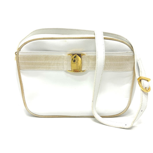 Salvatore Ferragamo BA214183 ヴァラ リボン ショルダーバッグ レザー レディース ホワイト