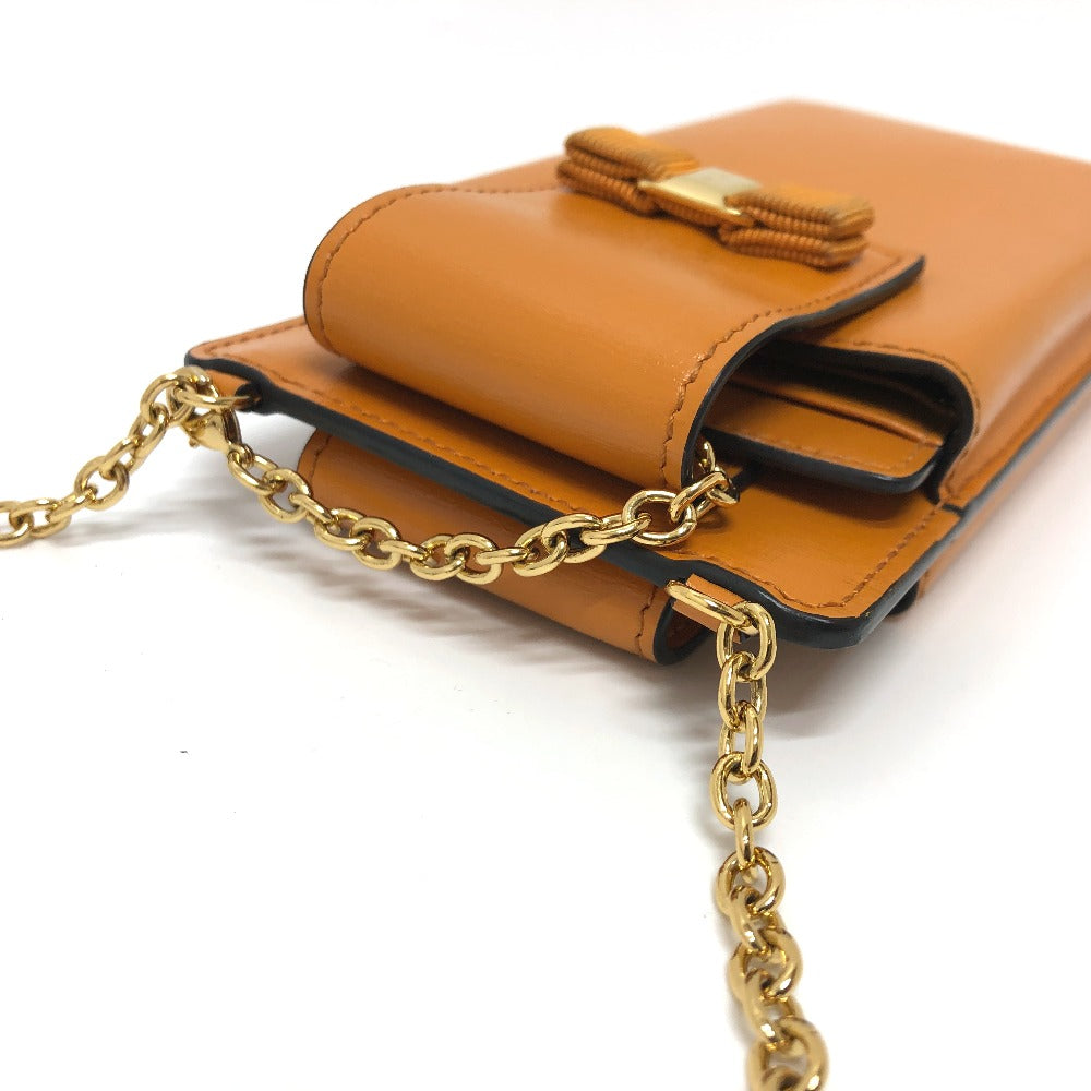 Salvatore Ferragamo 斜め掛け チェーン カバン ポーチ ヴァラ フォンケース 携帯ケース ショルダーバッグ レザー レディース オレンジブラウン オレンジ