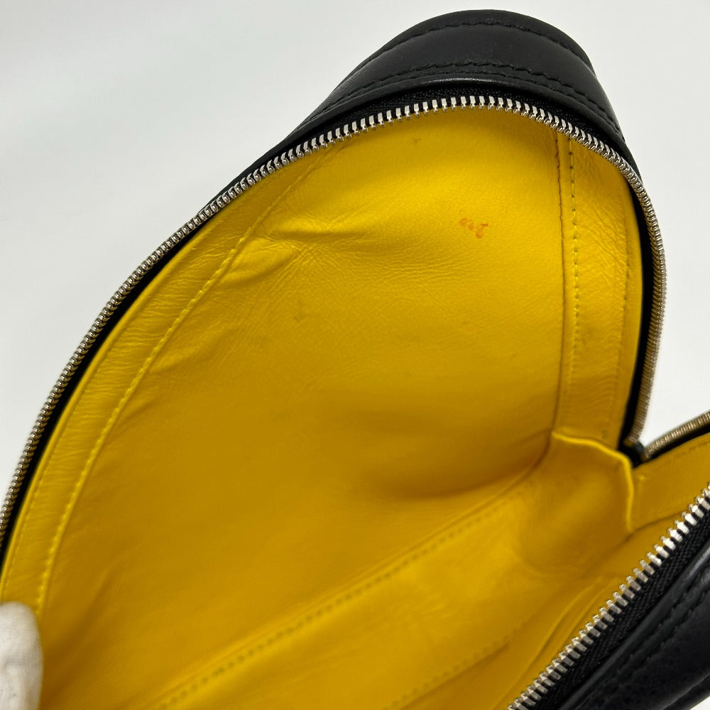 BALENCIAGA 476976 トライアングル 三角 クラッチバッグ カバン ポーチ レザー メンズ ブラック