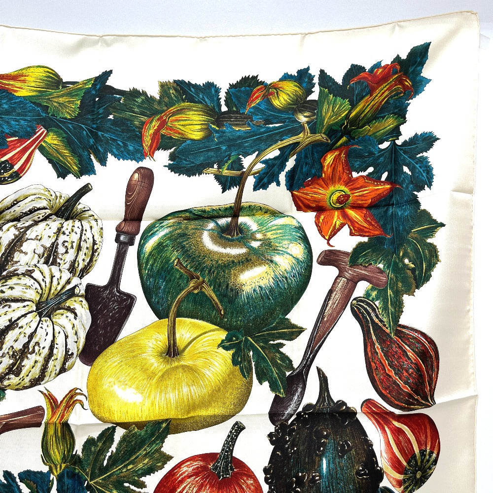 HERMES CITROUILLES &amp; COLOQU IN TES Pumpkin and Colocynth Carré 90 Scarf, Silk, Women's, White Beige, White