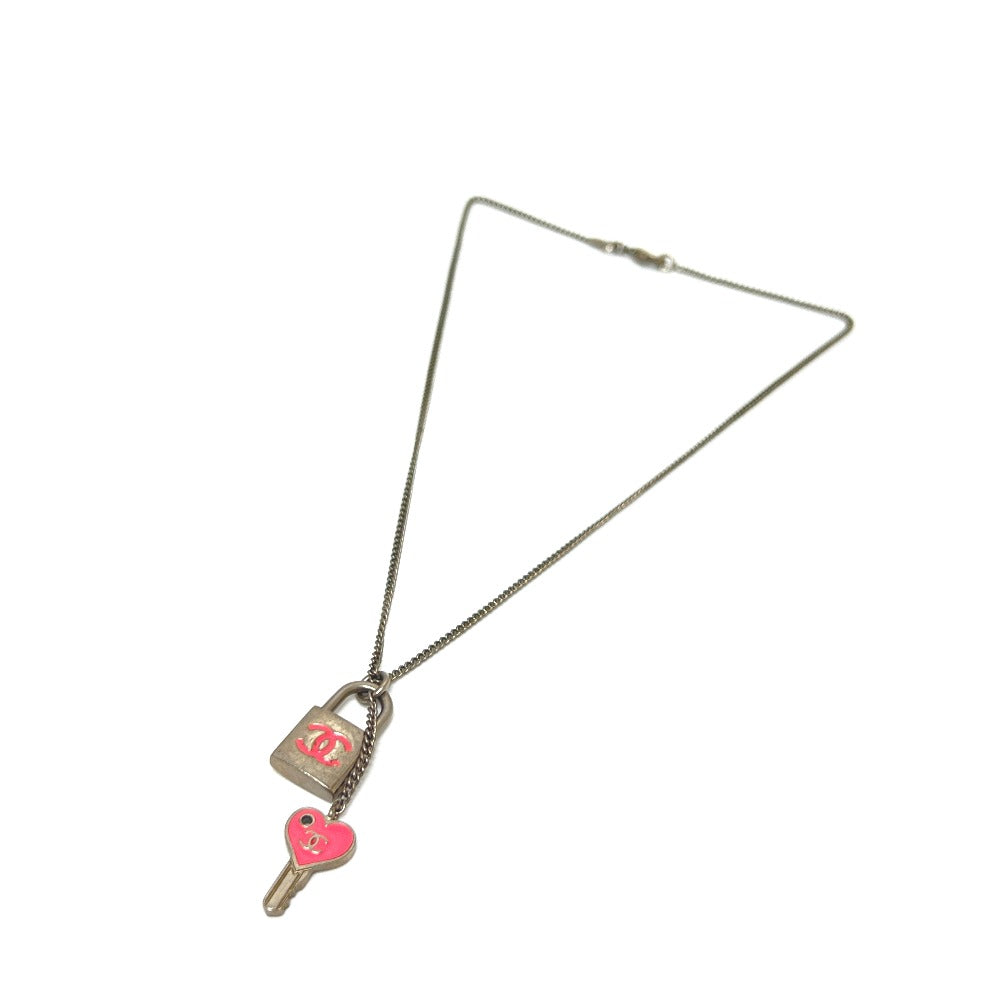CHANEL 07P Coco Mark Padlock Cadena Heart Key Chain Accessory Necklace Metal Women's Silver