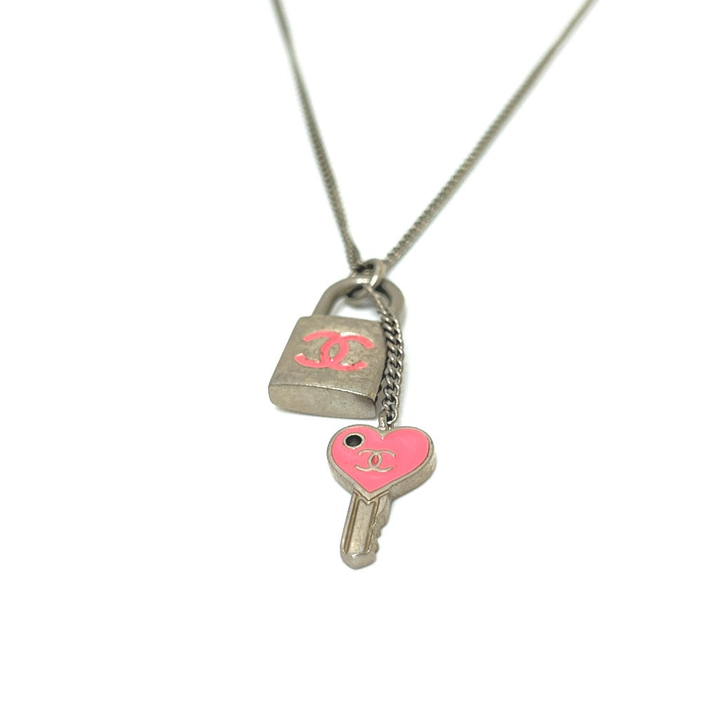 CHANEL 07P Coco Mark Padlock Cadena Heart Key Chain Accessory Necklace Metal Women's Silver