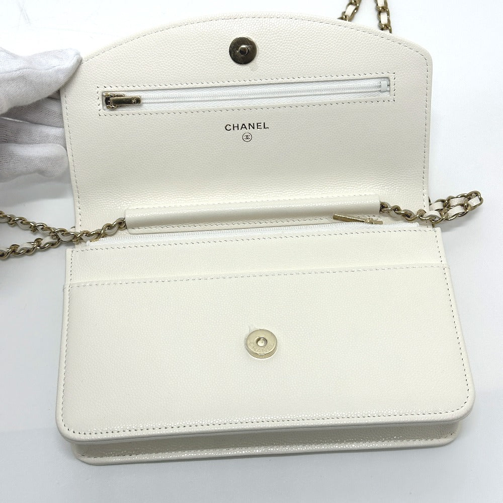 CHANEL AP4653 メティエダール コレクション ココマーク カバン チェーンウォレット 肩掛け 斜め掛け ショルダーバッグ キャビアスキン レディース ホワイト