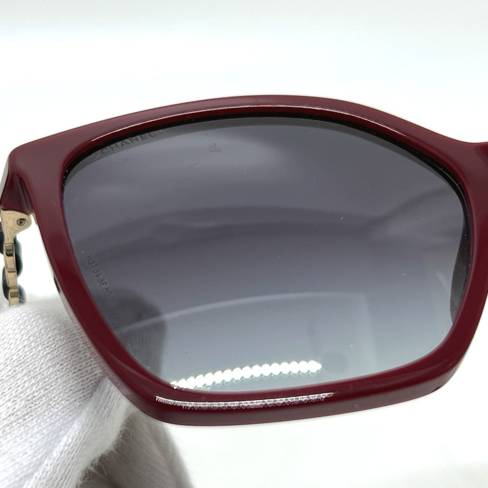 CHANEL 5546-QA Coco Mark Chain Square Shape Calfskin Plastic Sunglasses for Women Red