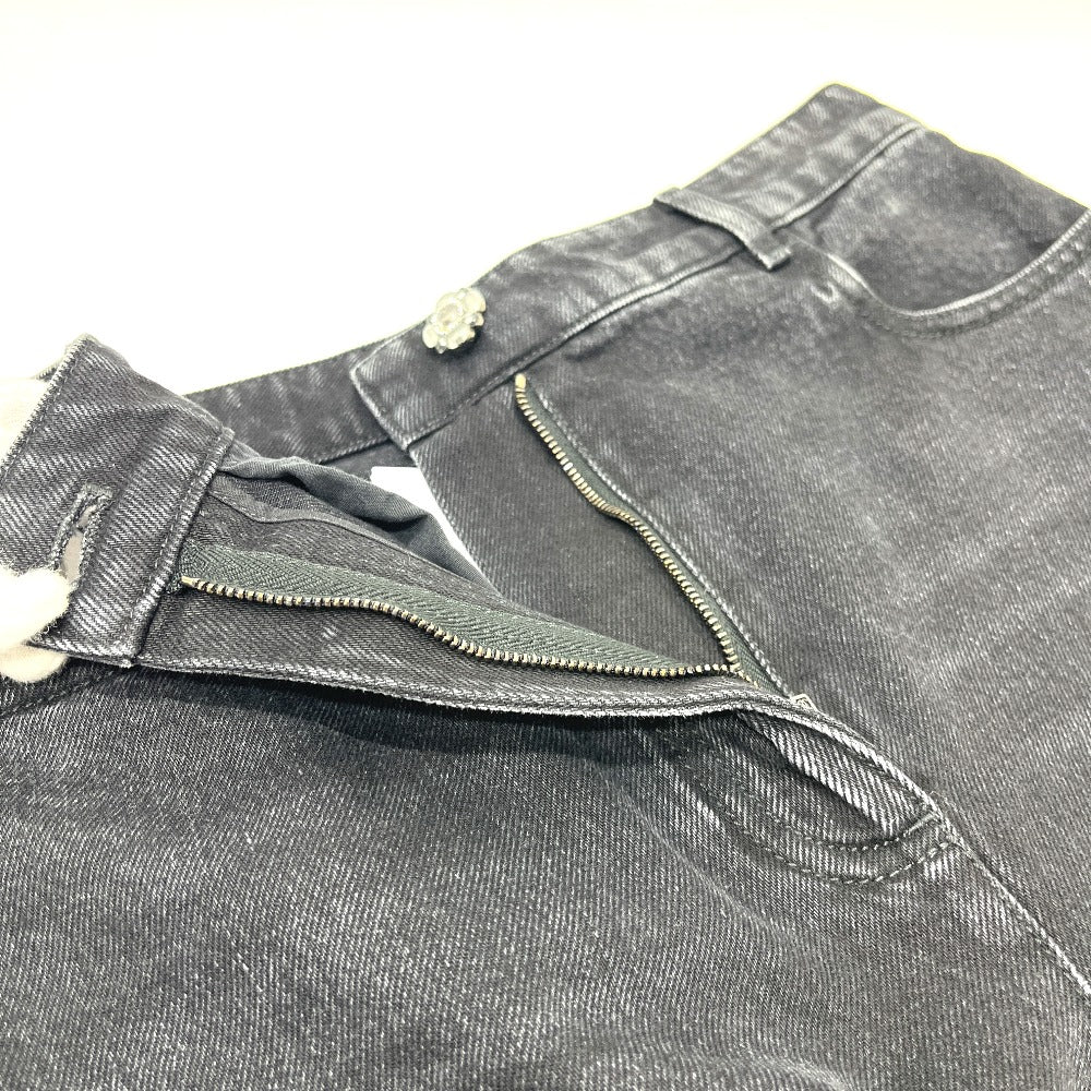 CHANEL P77640V69611 Spring/Summer 2023 (SS23) Camellia Jewel Button 3/4 Length Denim Pants, Cotton, Women's, Black