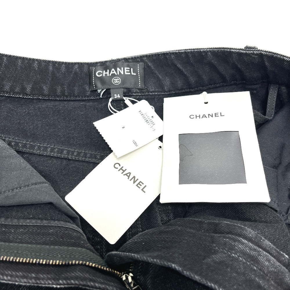 CHANEL P77640V69611 Spring/Summer 2023 (SS23) Camellia Jewel Button 3/4 Length Denim Pants, Cotton, Women's, Black