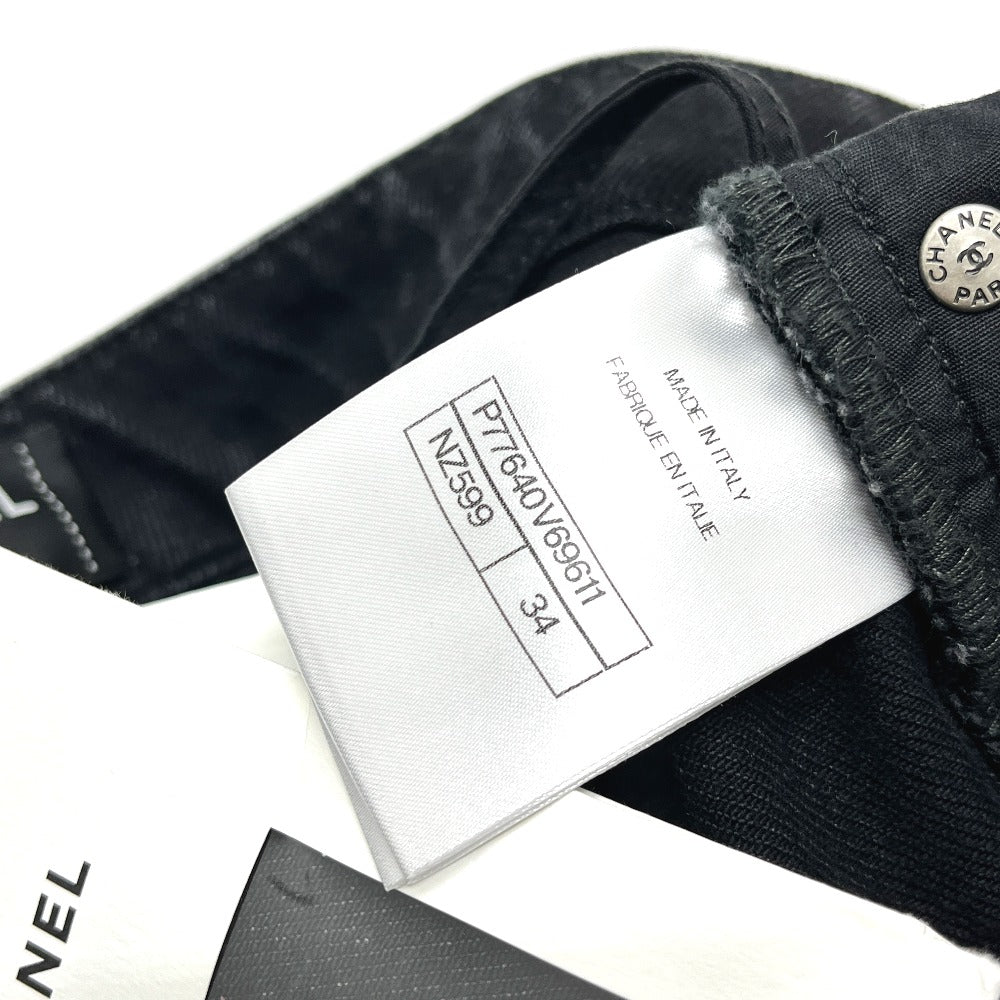 CHANEL P77640V69611 Spring/Summer 2023 (SS23) Camellia Jewel Button 3/4 Length Denim Pants, Cotton, Women's, Black