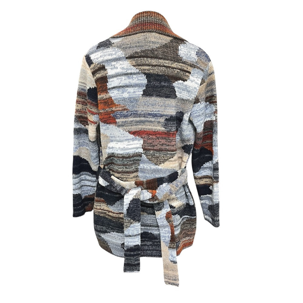 CHANEL P77502 2023 Métiers d'Art Collection Coco Button Double Pocket Belted Gown Outerwear Apparel Sweater Wool/Cashmere Women's Multicolor