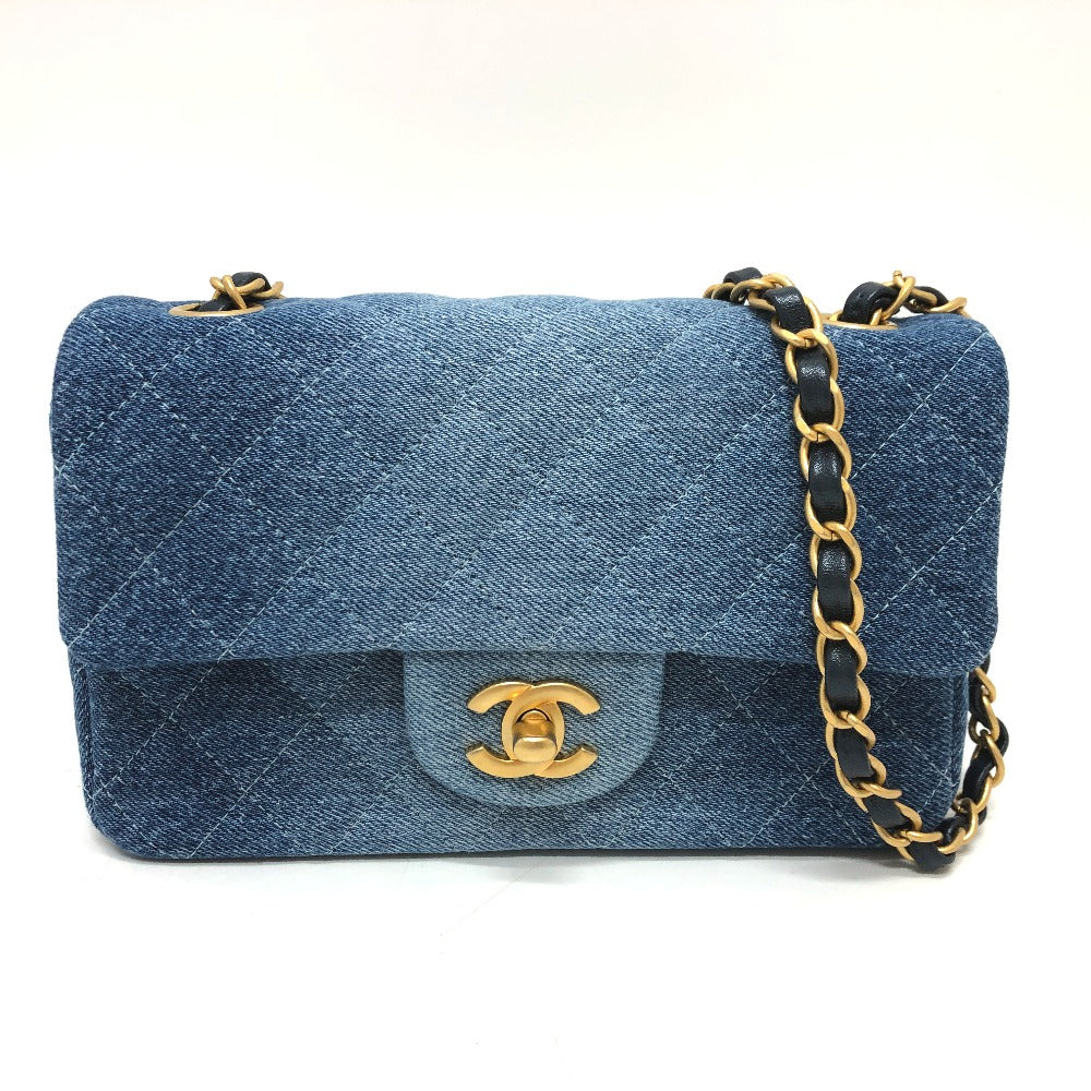 CHANEL Matelasse Mini Matelasse Matelasse Mini Matelasse20 Matelasse 20 Gradient Crossbody Bag Shoulder Bag Denim blue/GoldHardware Used