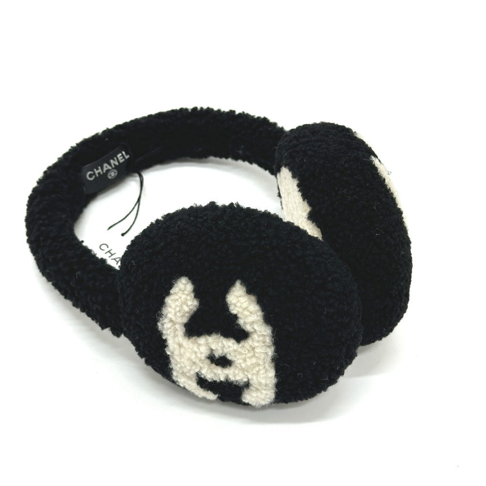 CHANEL 25B Big Coco CC Mark Bicolor Earmuff fur Black/White Used