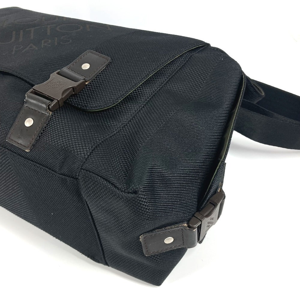 LOUIS VUITTON M93076 Damier Geant Perrier Crossbody Flap Shoulder Bag in Damier Geant Canvas, Unisex, Black